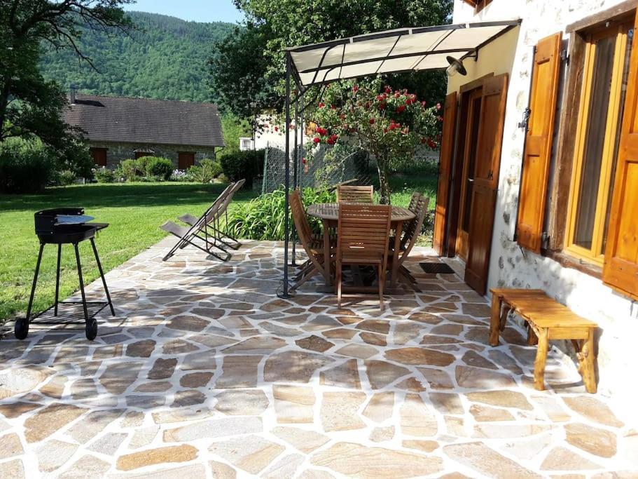 SauratGrange En Pierres. Grand Jardin Et Belle Vue别墅 外观 照片